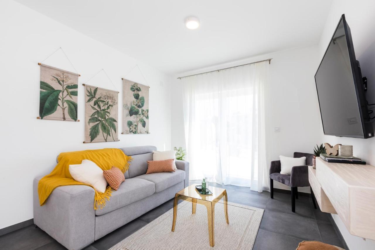 Valbay Residence มาลีโลชินจ์ ภายนอก รูปภาพ