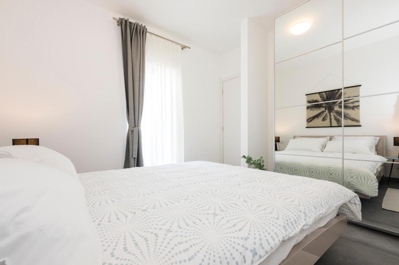 Valbay Residence มาลีโลชินจ์ ภายนอก รูปภาพ