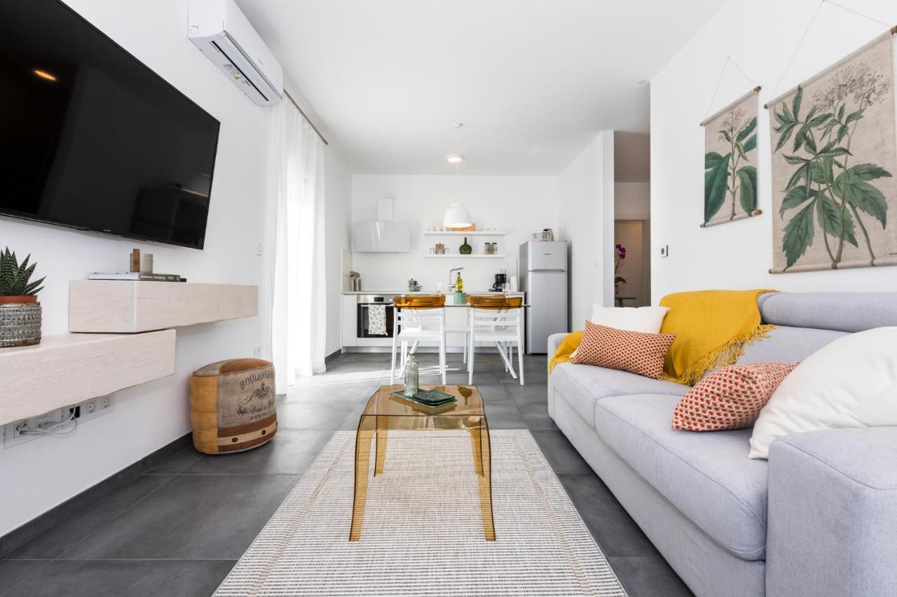 Valbay Residence มาลีโลชินจ์ ภายนอก รูปภาพ