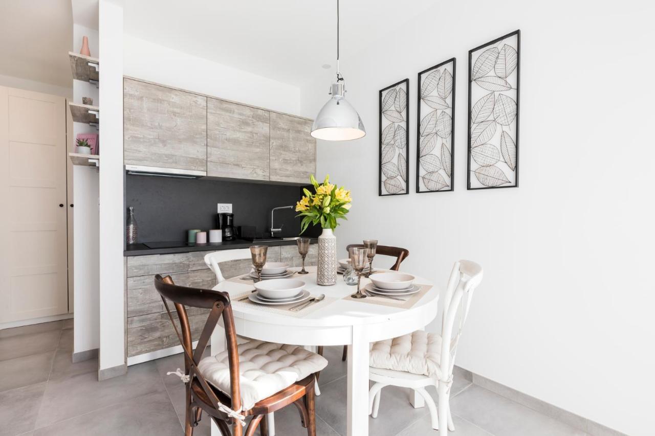 Valbay Residence มาลีโลชินจ์ ภายนอก รูปภาพ